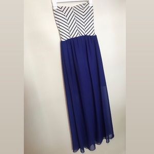Beautiful striped / blue strapless Maxi dress